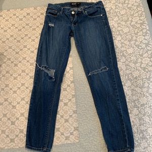 Just black destroyed skinny jeans